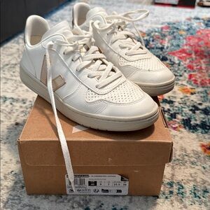 Veja white & Rose gold V-10 leather sneakers